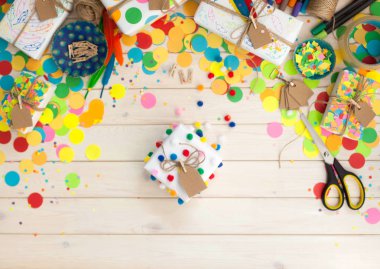 Ev yapımı craft. El sanatları için renkli malzemeler. Kadınlar ilgi alanları.