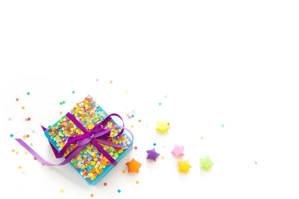 Regalos Brillantes Para Una Fiesta Cumpleaños Año Nuevo Confetti Estrellas — Foto de Stock