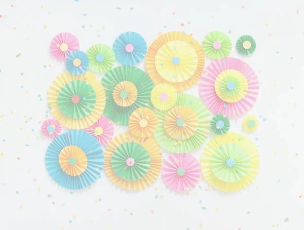 Roseta Papel Brilhante Colorida Decoração Para Uma Festa — Fotografia de Stock