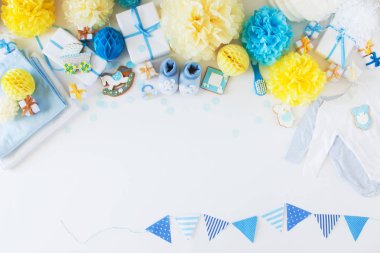 Onun bir çocuk, mavi tema bebek duş veya kreş arka plan ile Dec