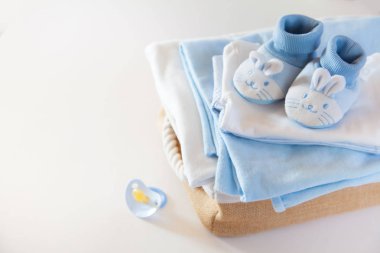 Onun bir çocuk, mavi tema bebek duş veya kreş arka plan ile Dec