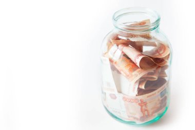 Para bankada depolamanın Rus yolu. Birçok kuş gagası-in beş bin.