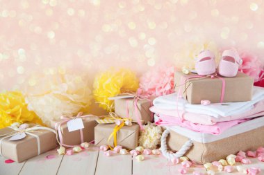 Onun bir kız, pembe Tema duş bebek veya çocuk odası arka plan de ile