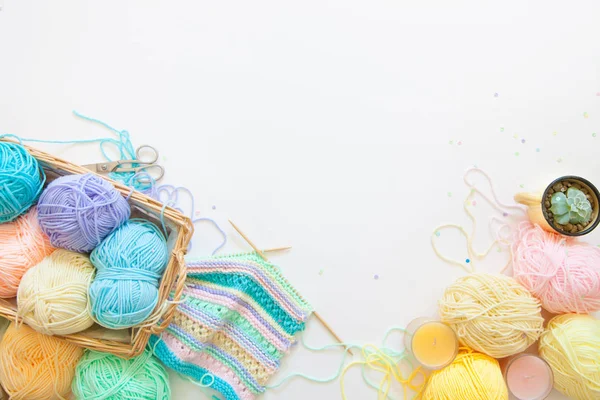 Color pastel yarn for knitting, knitting needles and crochet hoo — Stock Photo, Image
