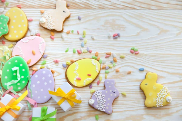 Süßigkeiten Zum Osterfest Lebkuchen Form Von Osterhasen Und Ostereiern Weiß — Stockfoto