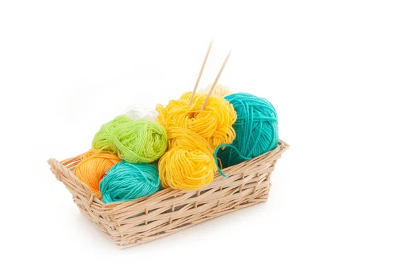 Color yarn for knitting in the basket. Knitting needles. Isolate — Stock Photo, Image