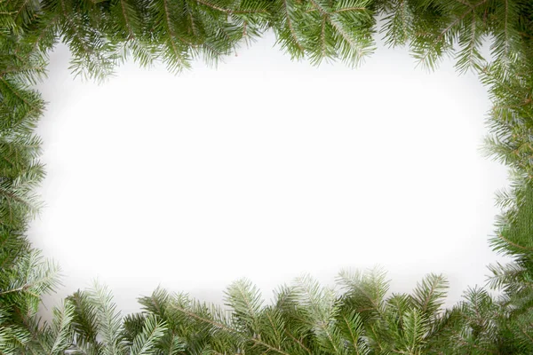 Χριστουγεννιάτικο πράσινο τετράγωνο πλαίσιο που απομονώνονται σε λευκό φόντο. G — Φωτογραφία Αρχείου