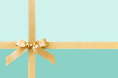 Nane arka planda hediye olarak bir yay ile Altın kurdele