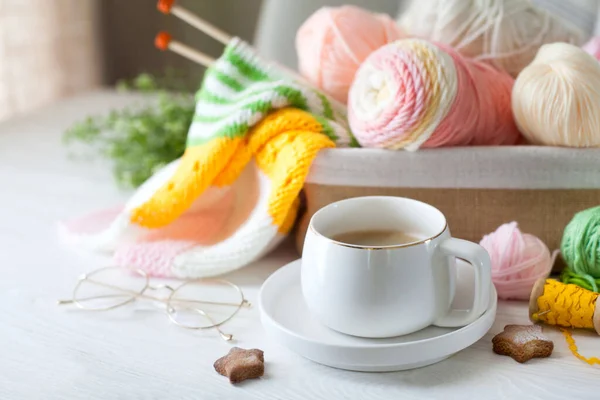 Cozy Homely Atmosphere Female Hobby Knitting Yarn Warm Colors Pink — Stock Photo, Image