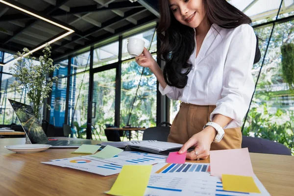 Business People Post Notes Idea Discussing Planning Office Table Business — Stock Photo, Image