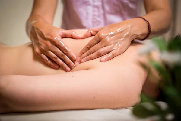 Honey Massage Spa Behandelingen Ontspanning Wellness Behandelkamer — Stockfoto