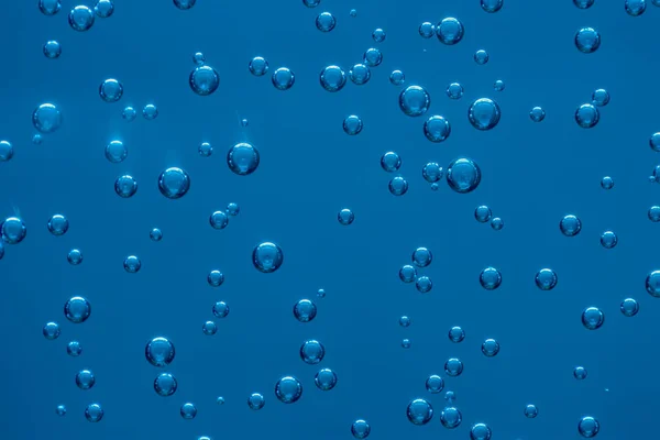 Luftblasen Meerwasser Auf Blauem Hintergrund Textur — Stockfoto