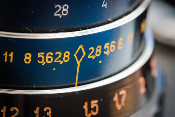 vintage kamera, optik yakın çekim, mavi arka plan