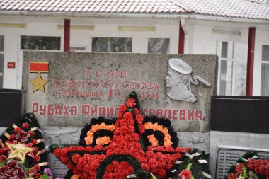 Sovyetler Birliği kahramanının anıtı.