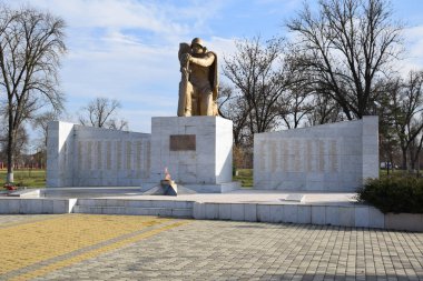 Ebedi alev ve anıt kompleksi