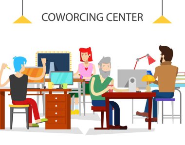 Coworking ofis merkezi vektör illüstrasyon... Paylaşılan çalışma ortamı. Açık alan ofisindeki bilgisayarlarda konuşan ve birlikte çalışan iş arkadaşları.