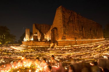 Ayutthaya, Tayland - 27 Temmuz 2018: Tay Budist arabuluculuk eski Tapınağı'nda Wat Maheyong, Phra Nakhon Si Ayutthaya Eyaleti, Tayland.