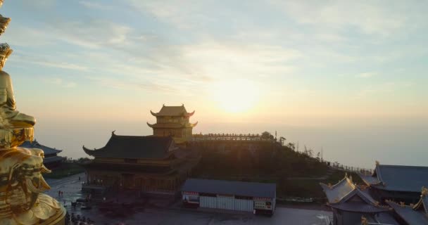 Aerial view of Jinding Emei mountain — Stock Video