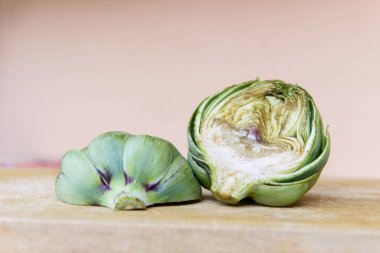 Pertosa Beyaz Enginar (Cynara scolymus), Carciofo Bianco di Pertosa, Campania, İtalya