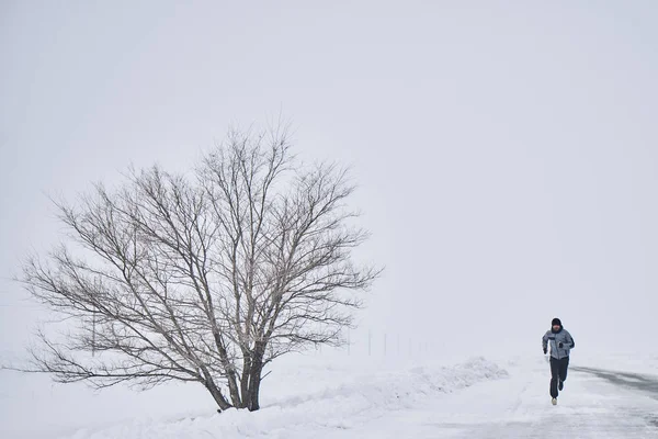 Sportsman Warm Sportswear Running Highway Winter Day — Stock Photo, Image