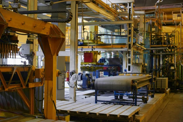 Interieur Met Moderne Machines Industriële Fabriek Rechtenvrije Stockafbeeldingen
