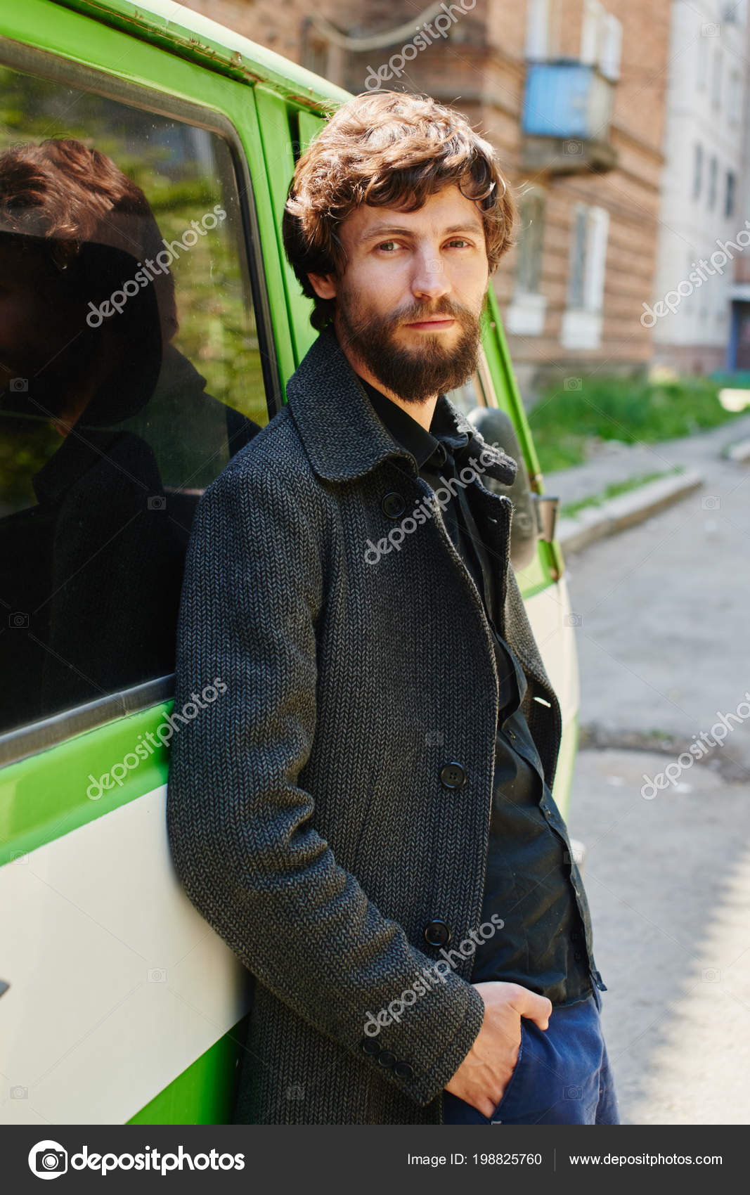 Фото Машин Возле Дома