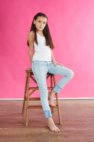 Girl Model White Tank Top Jeans Sitting Wooden Chair Posing — Stock Photo, Image