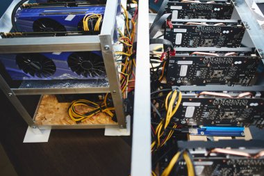 Çiftlik grafik kartları incelemesi kripto para birimleri için 