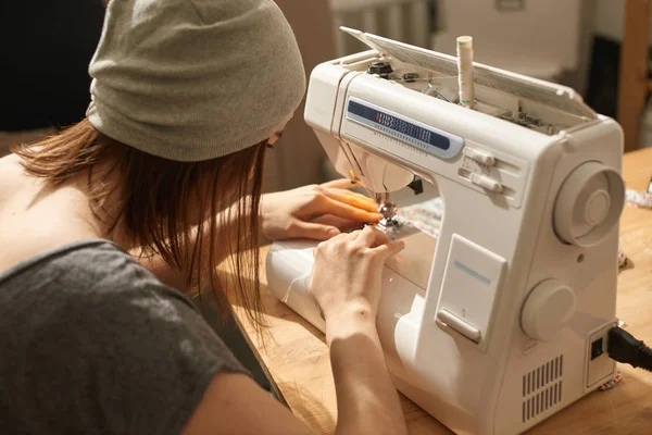 Tailor Sewing Cloth Sewing Machine Atelier — Stock Photo, Image