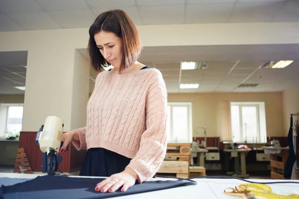 Tailor Cutting Textile Professional Tool Table — Stock Photo, Image