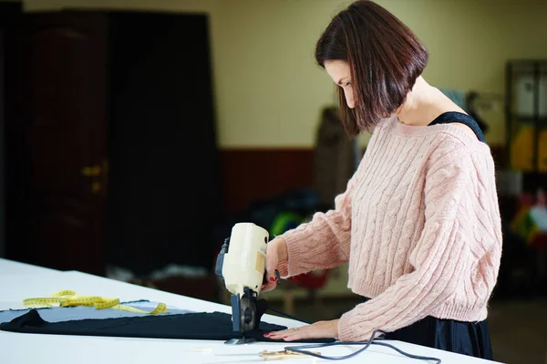 Textil Corte Medida Con Herramienta Profesional Mesa — Foto de Stock