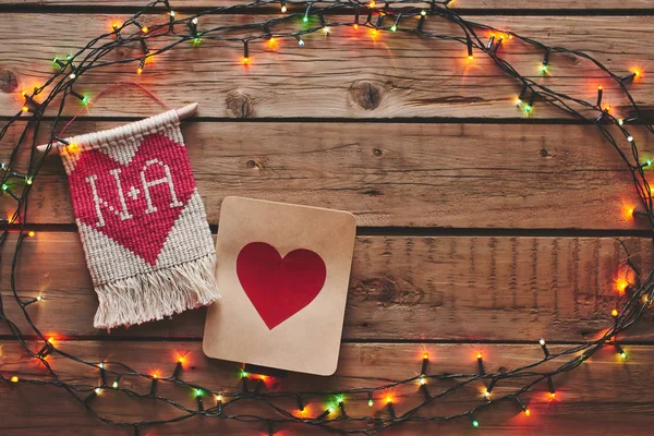 Macrame Card Red Heart Framed Christmas Garland Wooden Table Gift — Stock Photo, Image