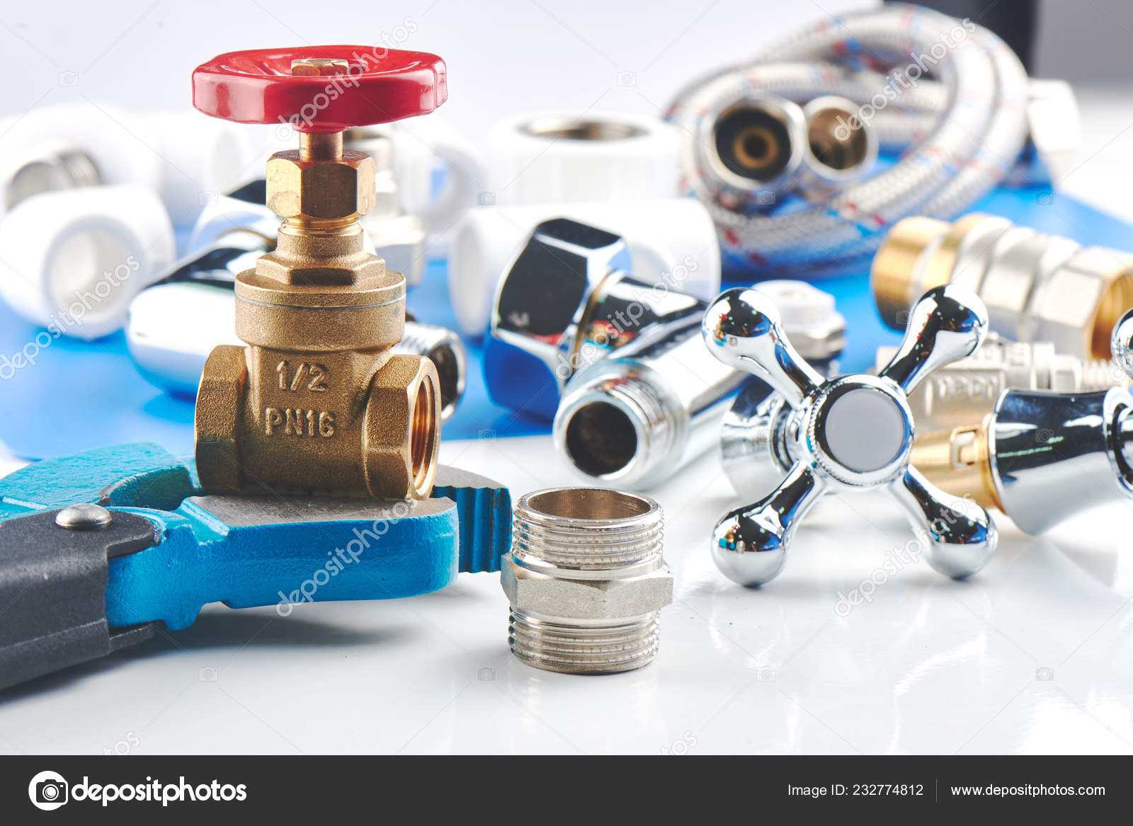 14,001 Plumbing Accessories Images, Stock Photos, 3D objects