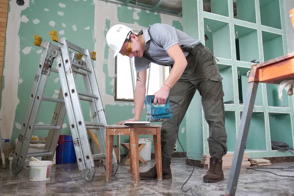 Worker Cutting Profile Drywall Background Construction Site Concept Room Repair — Stock Photo, Image