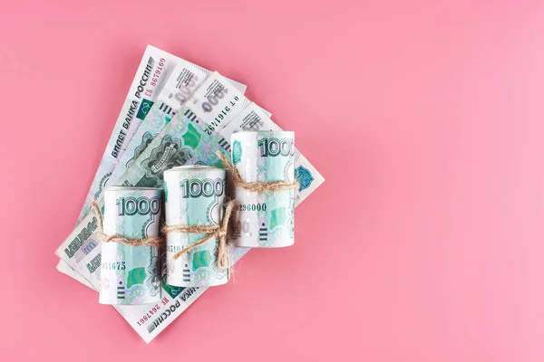 Rubel Russisches Papiergeld Auf Rosa Hintergrund — Stockfoto
