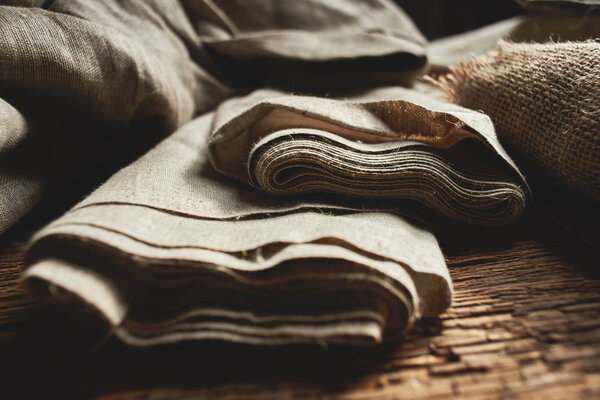 Натуральные ткани из органических цветов льна и хлопка в рулонах, домашний текстиль ручной работы. Бурлак и каноэ для эко, рустик, фалло, гипердекор
