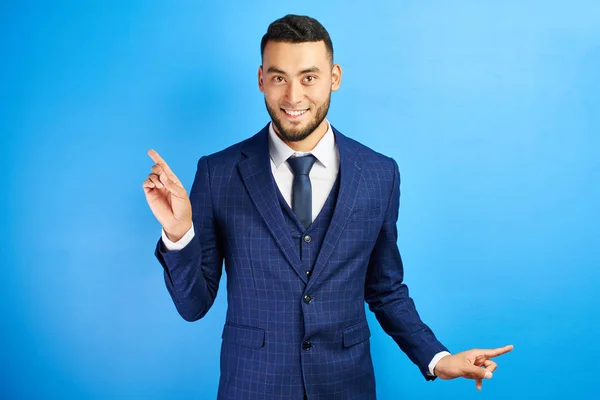 Asian Kazakh Man Business Suit Smiles Friendly Shows Fingers Sides — ストック写真