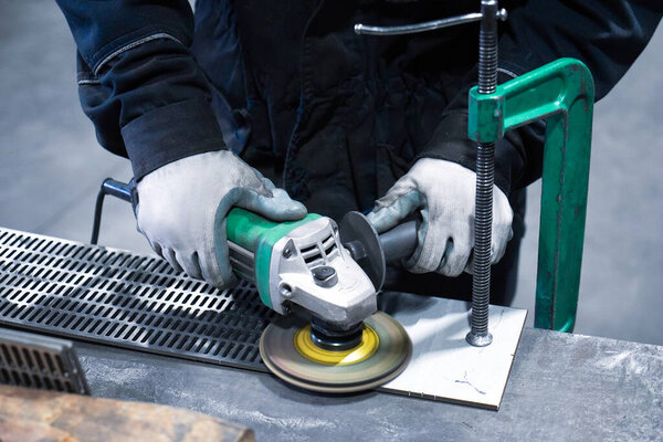 Modern automated factory for the manufacture, processing and milling of metal parts, pipes and spares