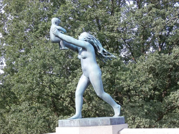 ノルウェーの彫刻公園 グスタフ ヴィグランド — ストック写真