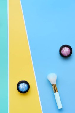 makyaj ve kozmetik ürünleri koleksiyonu düzenlendi