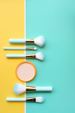 makyaj ve kozmetik ürünleri koleksiyonu düzenlendi