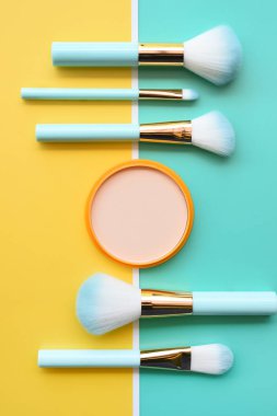 makyaj ve kozmetik ürünleri koleksiyonu düzenlendi