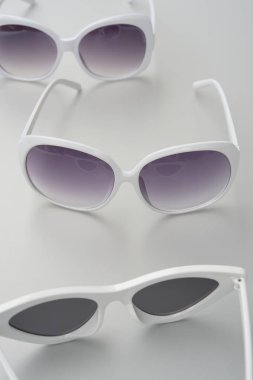 Arka plan için modern moda güneş gözlüğü