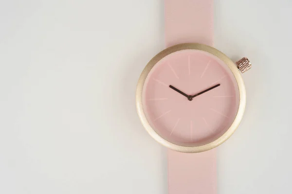 Nahaufnahme Pinkfarbener Armbanduhren Als Hintergrund — Stockfoto