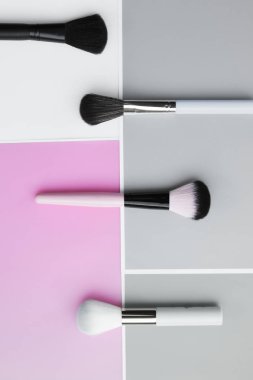 Arkaplan için makyaj fırçaları