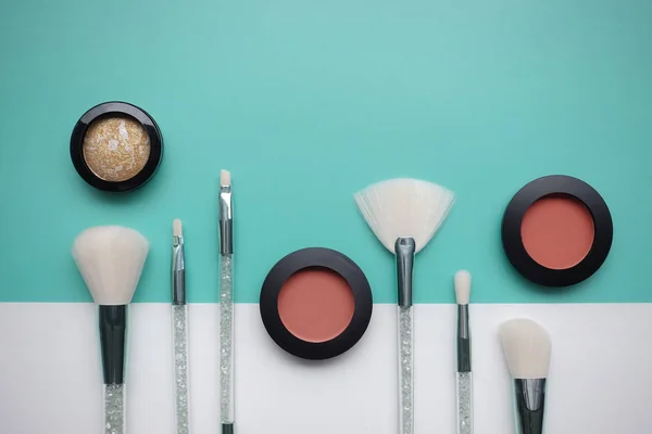 Zbiór Makijażu Kosmetycznych Kosmetyków Ułożonych — Zdjęcie stockowe