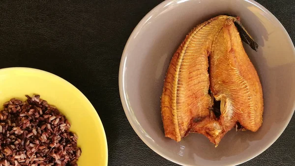 Riceberry Pescado Frito Plato — Foto de Stock