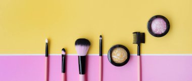 makyaj ve kozmetik ürünleri koleksiyonu düzenlendi