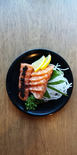 鮭の刺身 日本料理の切り身を閉じます — ストック写真