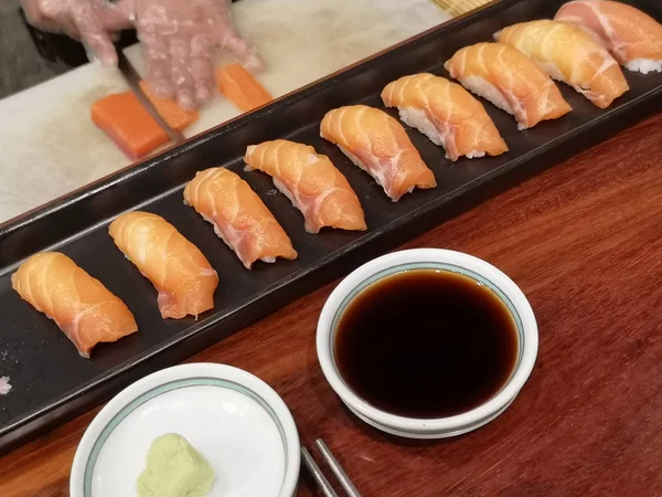 Lachssushi Japanisches Essen — Stockfoto